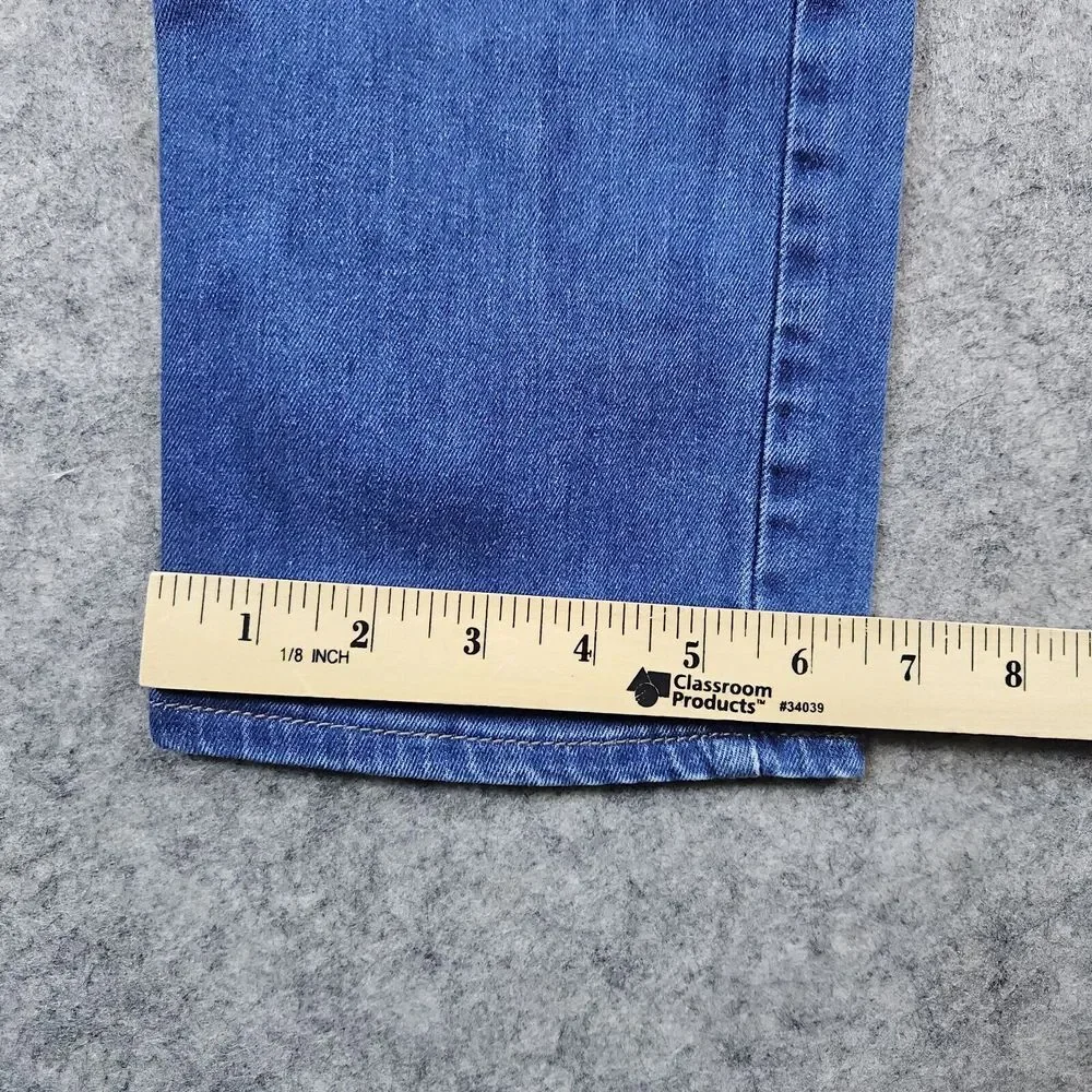 Levi Strauss Flatters & Flaunts Women's Skinny Leg 29x32 ACTUAL 30x30 Blue Jeans
